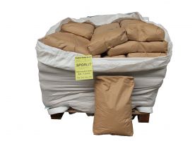 SPORLIT slag binder for iron and steel casting, showing a single delivery bag in front of a bulk big bag shipment