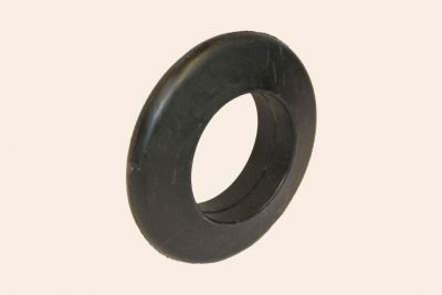 Black rubber support disc segment (Form A) designed for return-side conveyor rollers to minimize belt contact and material buildup