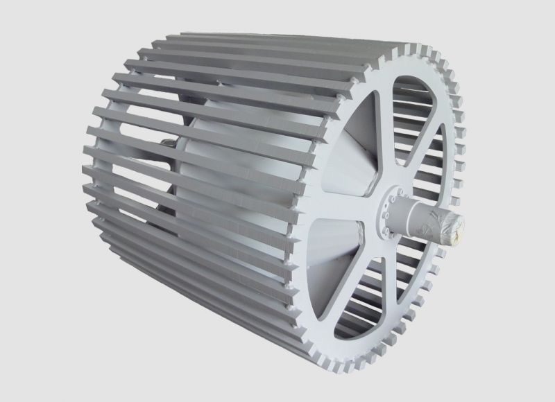 Heavy-duty slatted conveyor pulley by Siegbert Spohr GmbH featuring an internal cone for automatic material discharge
